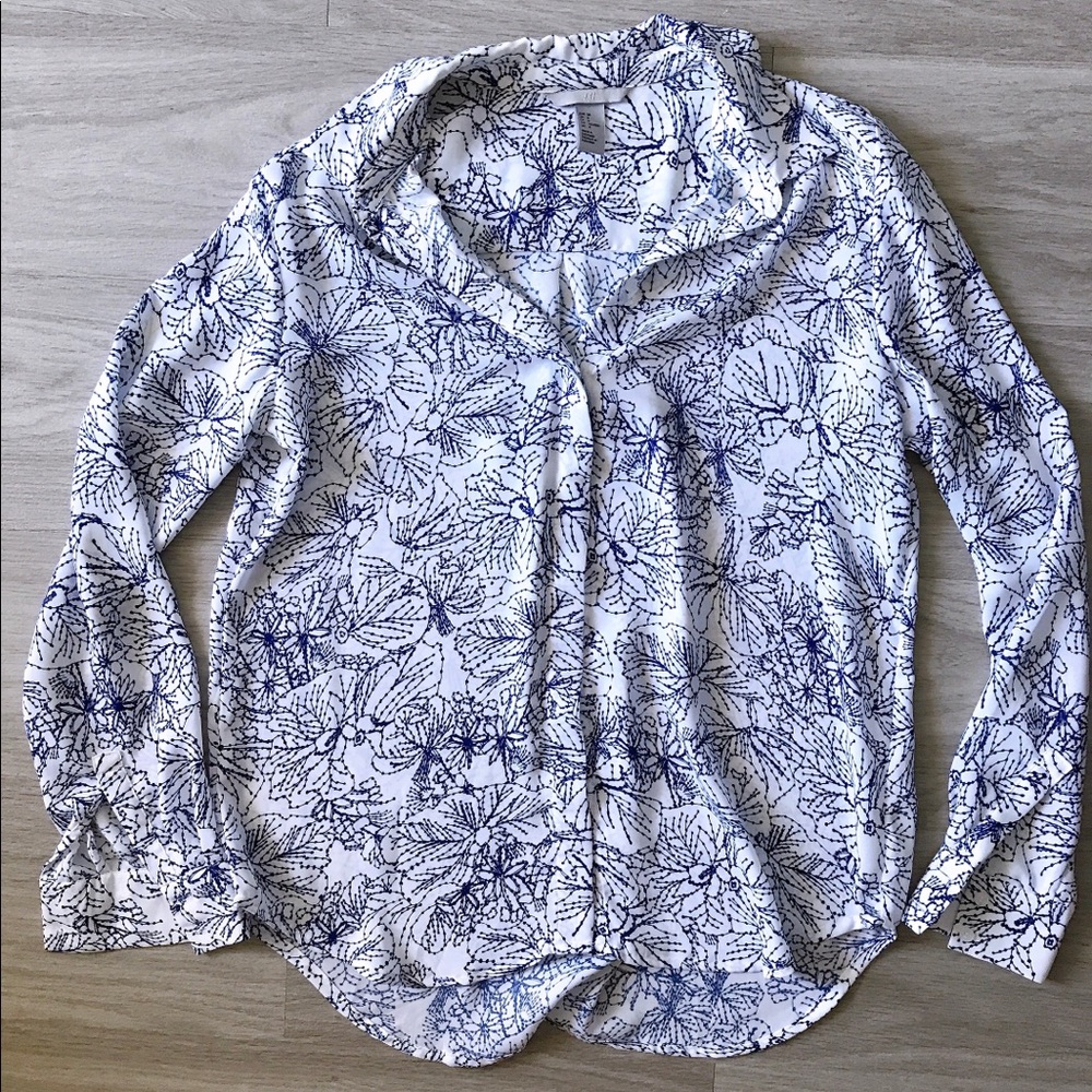 Women’s Button up blouse